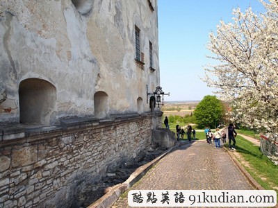 環(huán)球之旅:烏克蘭僅存的十三世紀(jì)城堡