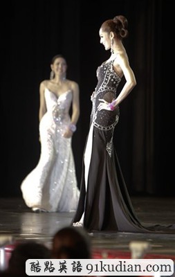 泰國(guó)變性人盛事 蒂芬尼小姐選美大賽