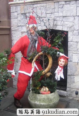 趣圖妙語:讓人啼笑皆非的圣誕裝飾