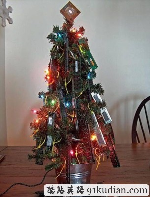 世界真奇怪:看搞怪圣誕樹(shù)!