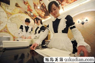 趣圖妙語:揚(yáng)州新開女仆餐廳