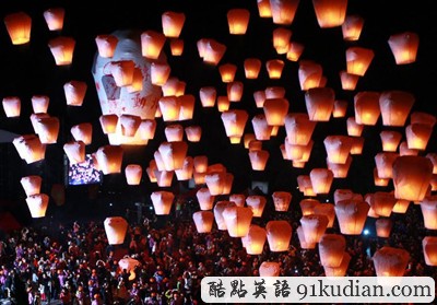 大千世界:中華民俗之天溪天燈節(jié)