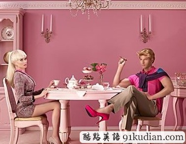 玩具愛情也虐心:當(dāng)芭比遭遇同性戀