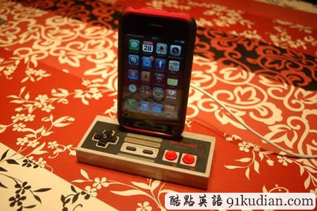 大千世界:14款風(fēng)格迥異的iPhone支架