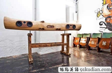 大千世界:14款風(fēng)格迥異的iPhone支架