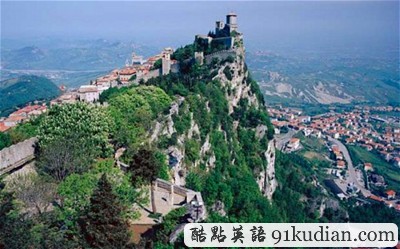 大千世界:全世界最愜意的囚犯